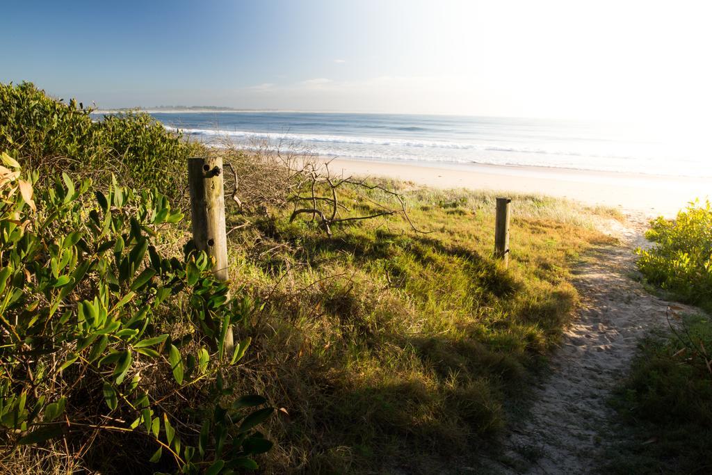 Готель Nrma Stockton Beach Holiday Park Екстер'єр фото