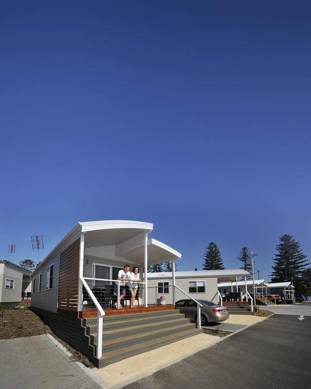 Готель Nrma Stockton Beach Holiday Park Екстер'єр фото